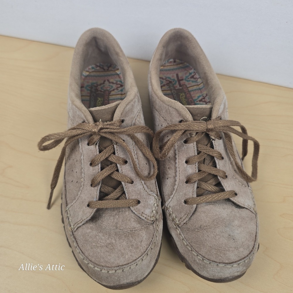 SKECHERS Women's Relaxed Fit Athletic Walking Brown Leather Upper Sneakers 6.5
